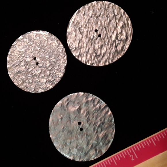 Vintage lucite buttons - Picture 4 of 4